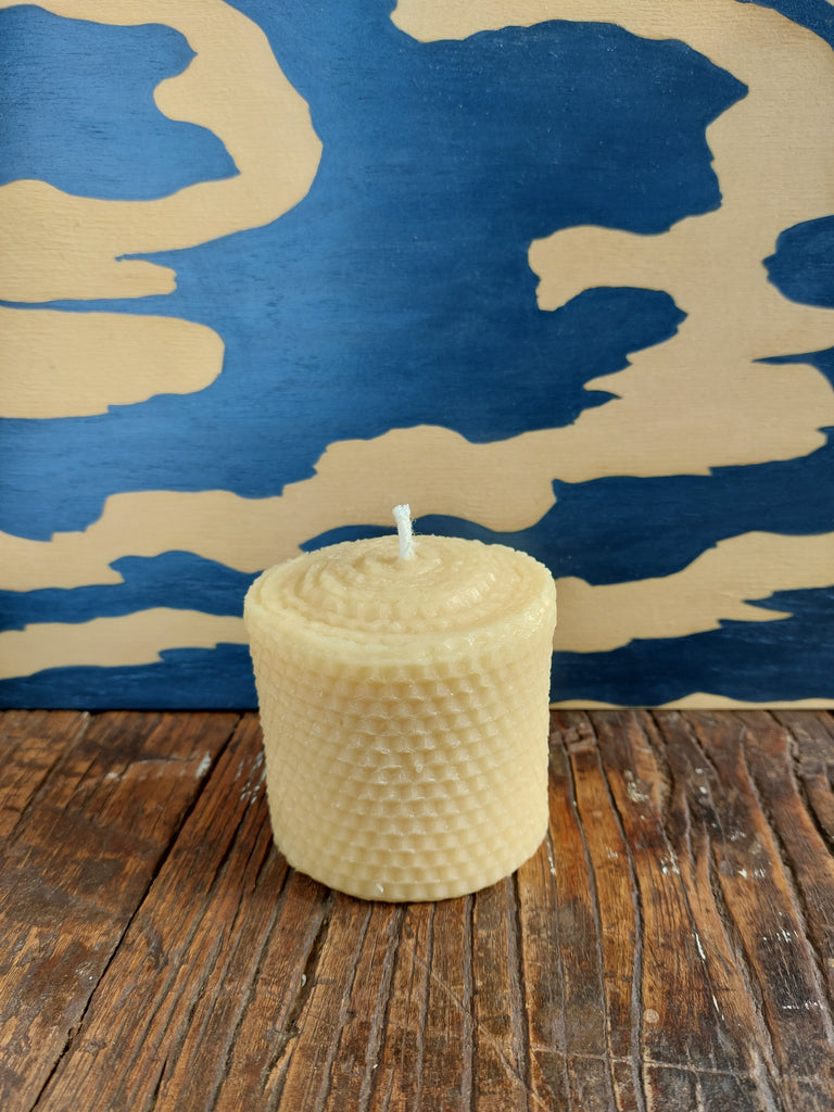 Honeycomb pattern beeswax pillars